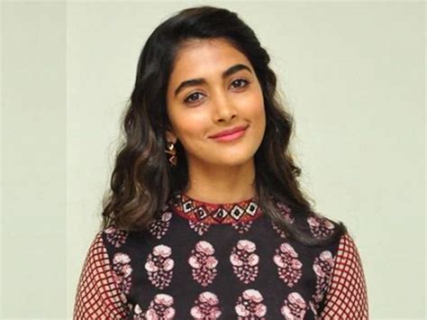 Pooja Hegde Height, Age, Family, Wiki & More